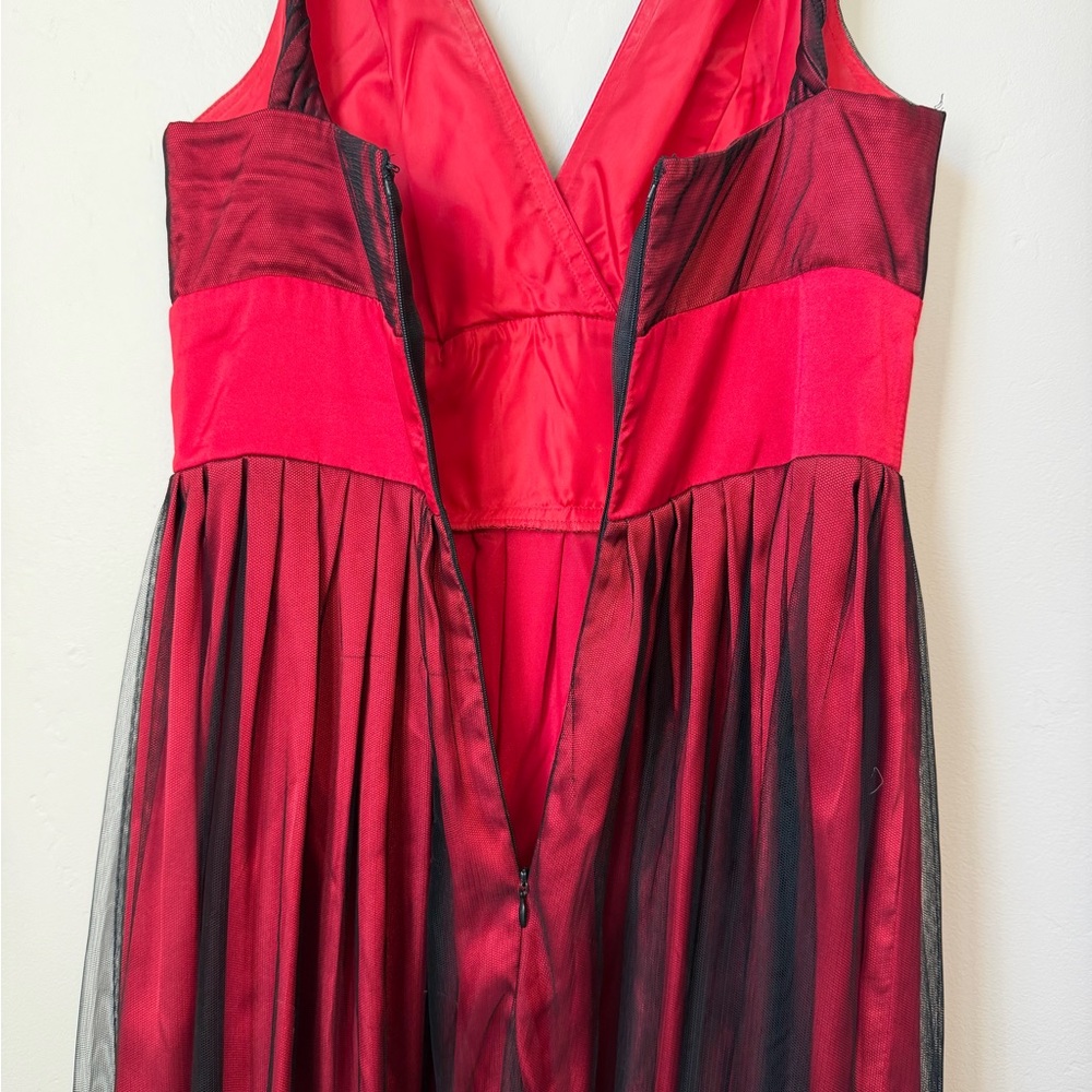 Metaphor Red and Black Embellished Satin Dress, Size 10 - Picture 4 of 7